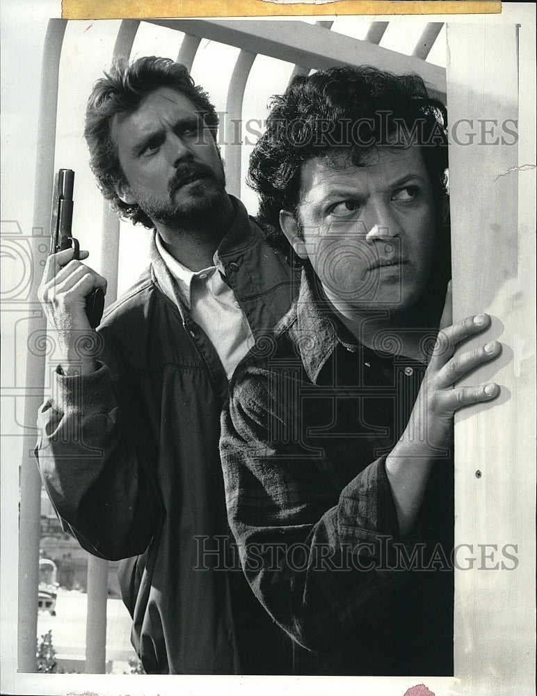 1990 Press Photo &quot;Grand Slam&quot; John Schneider, Paul Rodriguez- Historic Images