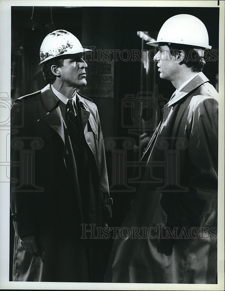 1987 Press Photo Daniel Travanti &amp; Arthur Taxier of TV series &quot;Hill Street Blues- Historic Images