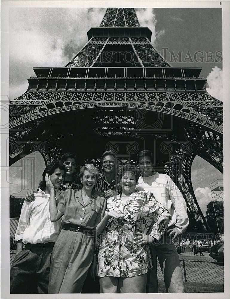 1989 Press Photo Edie McClurg and Josh Taylor in &quot;The Hogan Family&quot;- Historic Images