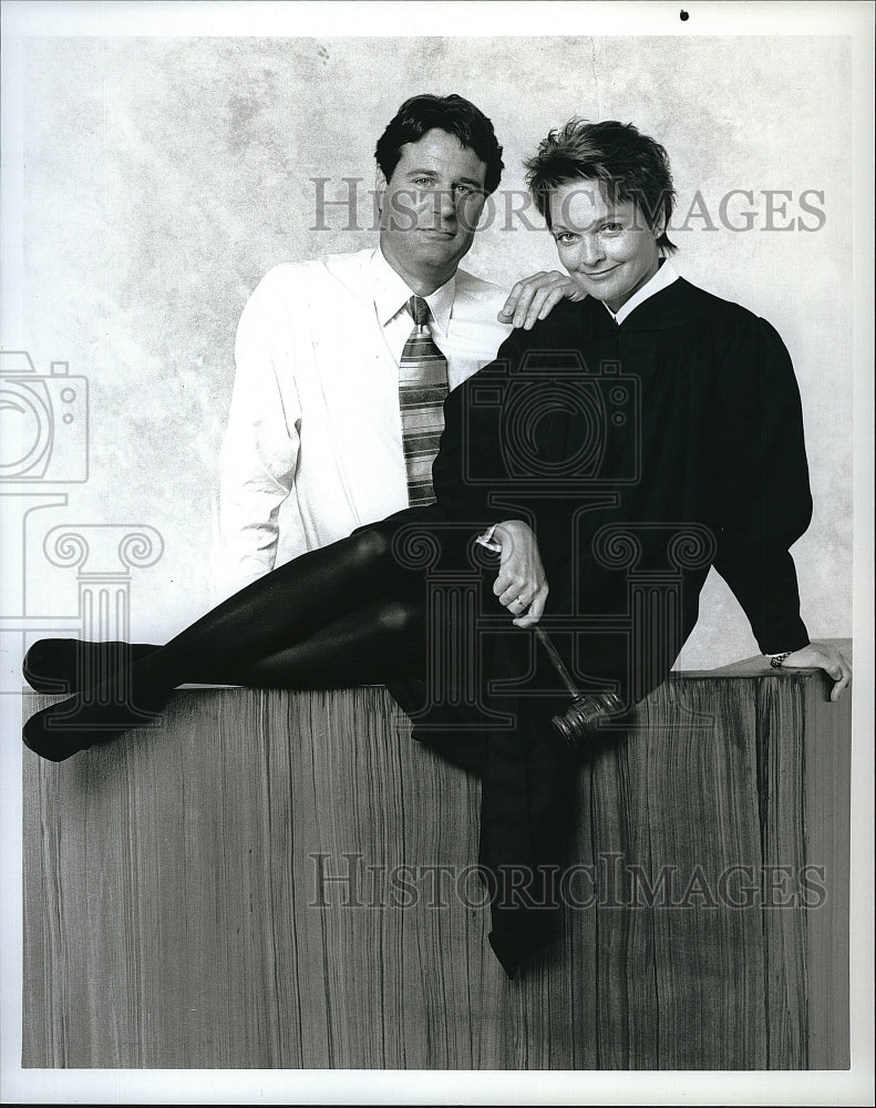 Press Photo Charles Rocket and Pamela Reed in NBC-TV&#39;s &quot;The Home Court&quot;.- Historic Images