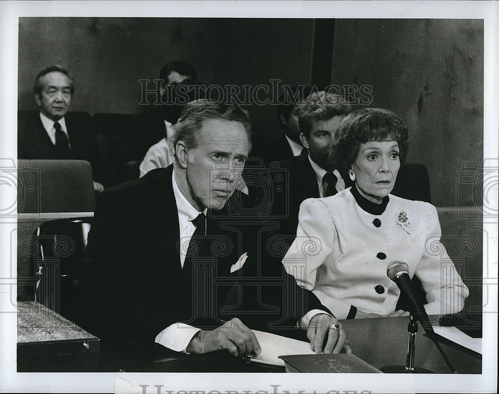 1989 Press Photo Ryan MacDonald Actor Jane Wyman Actress Falcon Crest Drama TV- Historic Images