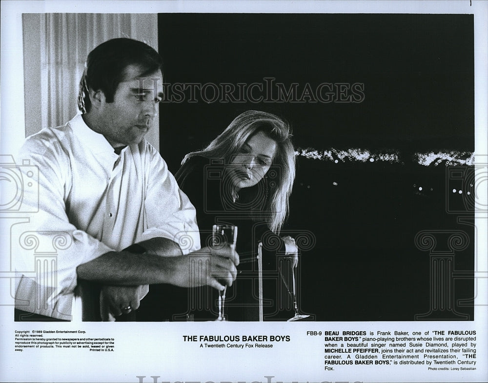 1989 Press Photo Beau Bridges and Michelle Pfeiffer in &quot;The Fabulous Baker Boys&quot;- Historic Images