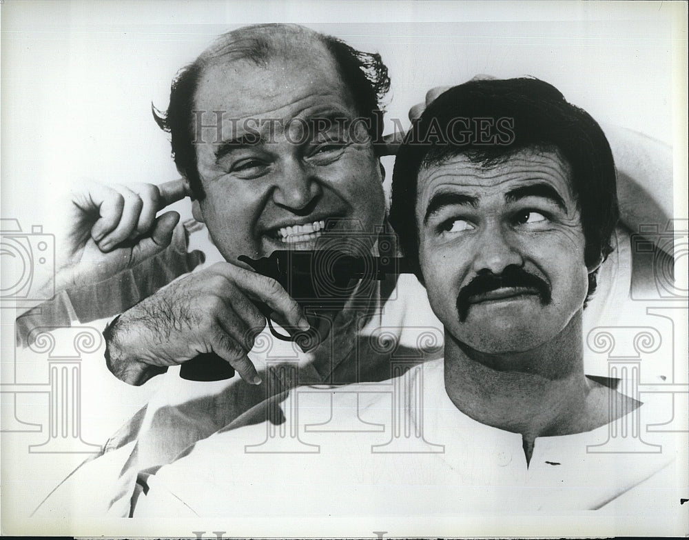 1980 Press Photo Actor Dom DeLuise &amp; Burt Reynolds in &quot;The End&quot;- Historic Images