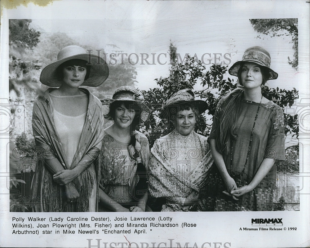 1992 Press Photo Polly Walker, Josie Lawrence, J. Plowright &quot;Enchanted April&quot;- Historic Images