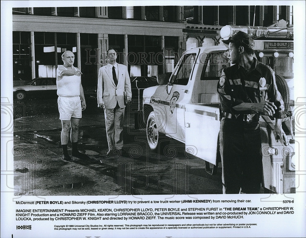 1989 Press Photo Actor Peter Boyle &amp; Michael Keaton in &quot;The Dream Team&quot;- Historic Images