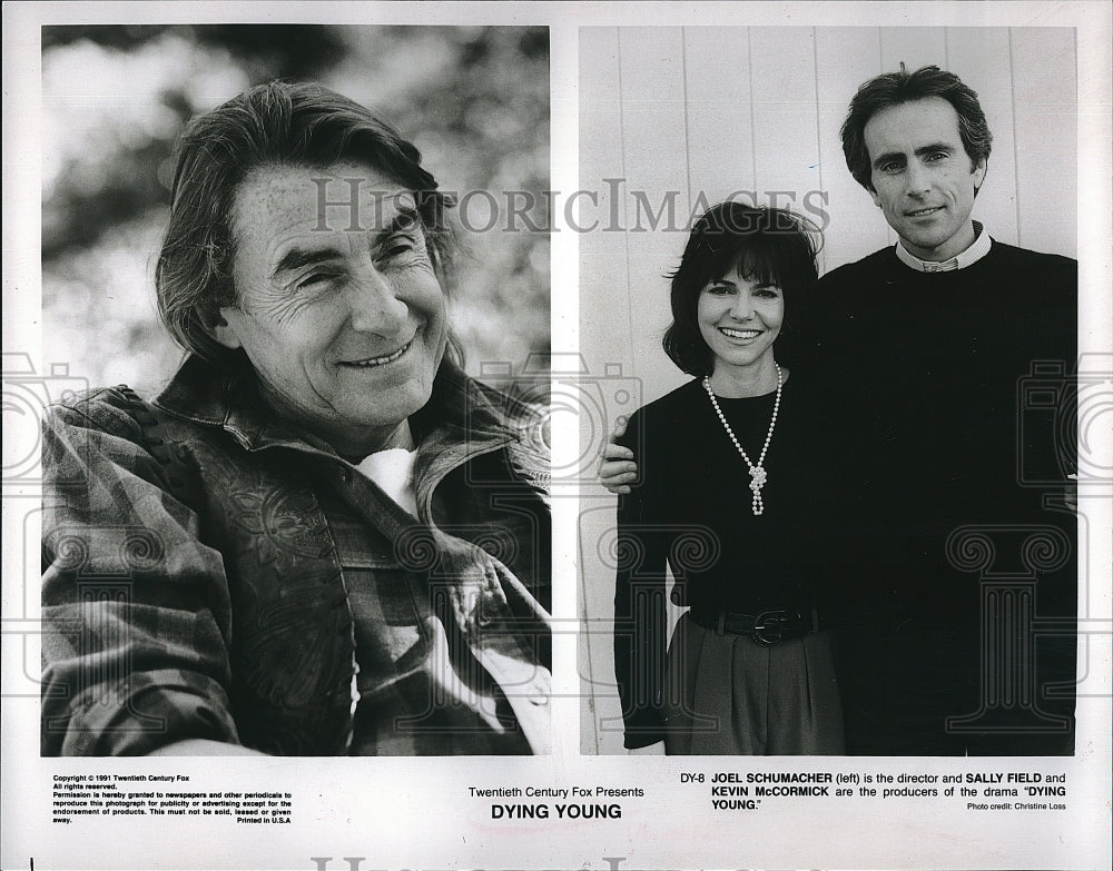 1993 Press Photo director Joel Schumacher, Sally Field & Kevin McCormick- Historic Images