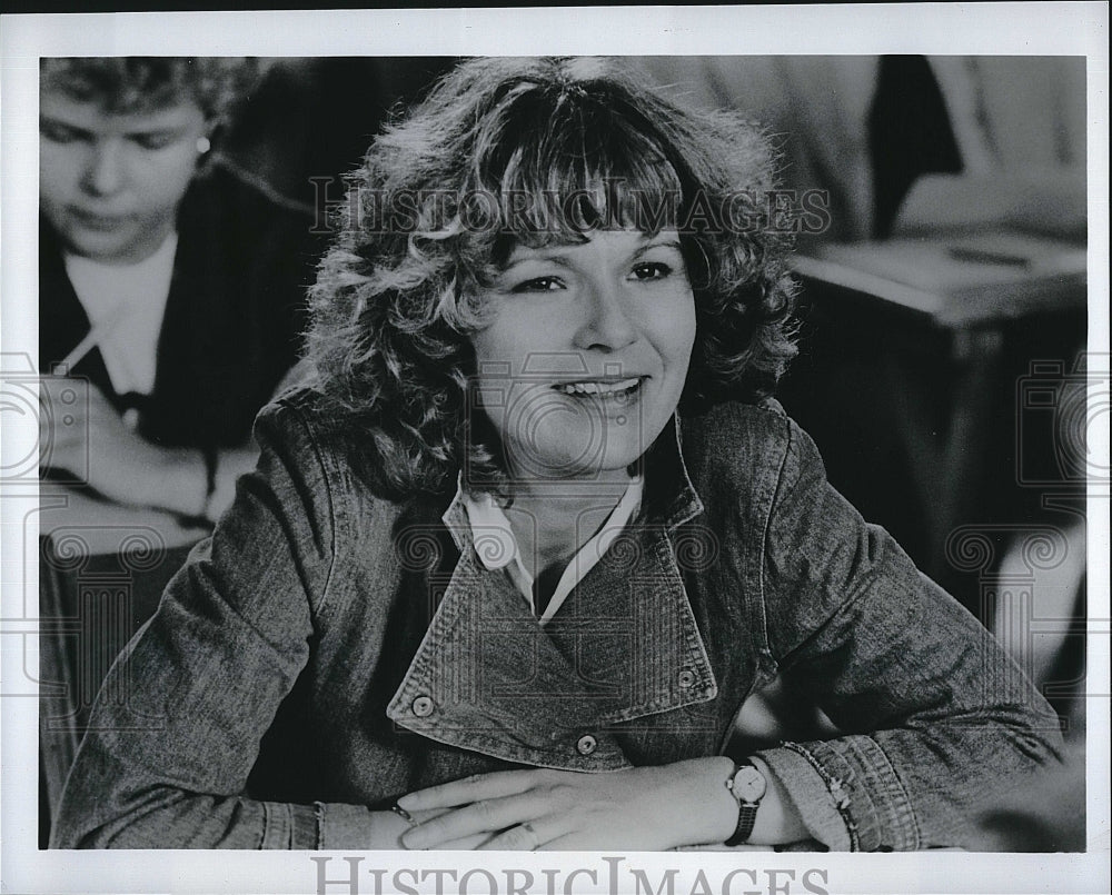 1988 Press Photo Actress Julie Waters in &quot;Educating Rita&quot;- Historic Images