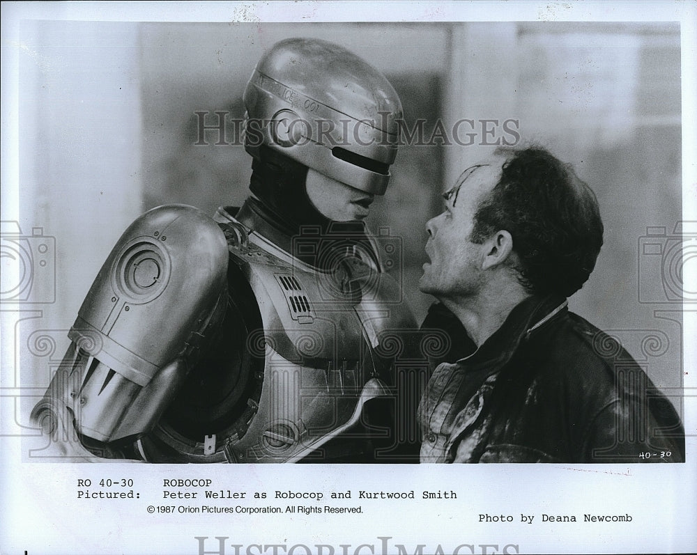 1987 Press Photo Peter Weller &amp; Kurtwood Smith Star In &quot;Robocop&quot;- Historic Images