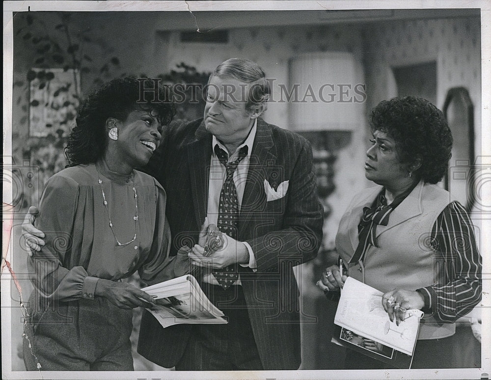 1999 Press Photo &quot;The Jeffersons&quot; Roxie Roker,Isabel Sanford,Franklin Cover- Historic Images