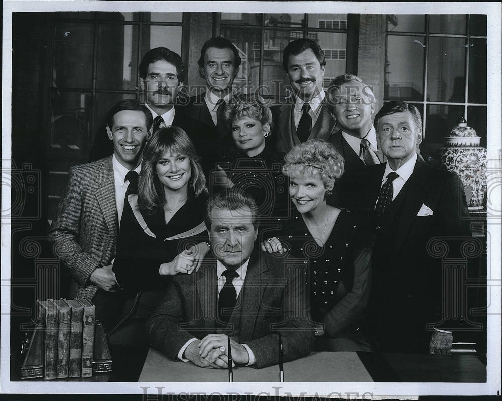 Press Photo Actor Patrick Macnee &amp; Caren Kaye In &quot;Empire&quot; - Historic Images