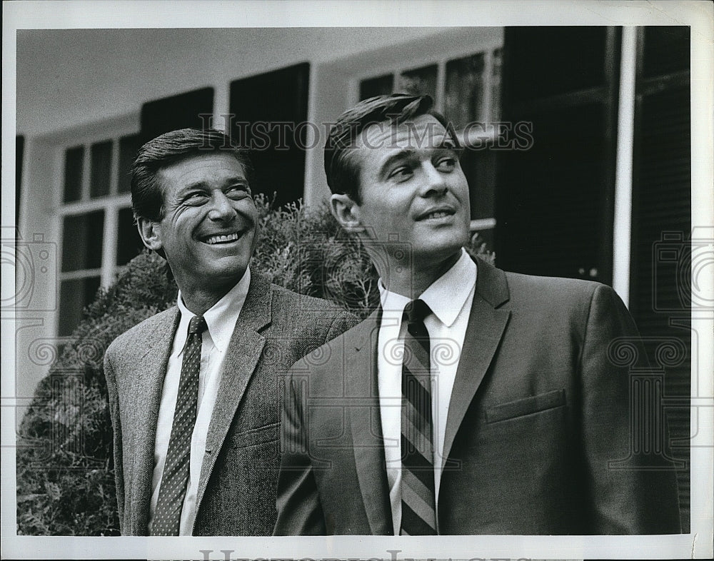 1968 Press Photo The FBI The Mercenary Efrem Zimbalist Jr. William Reynolds- Historic Images