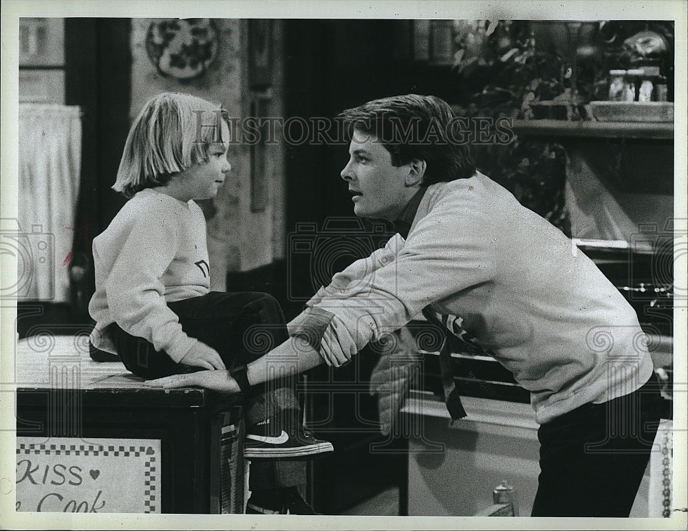 1986 Press Photo Actor, Voice Artist Michael J. Fox, Brian Bonsall, Family Ties- Historic Images