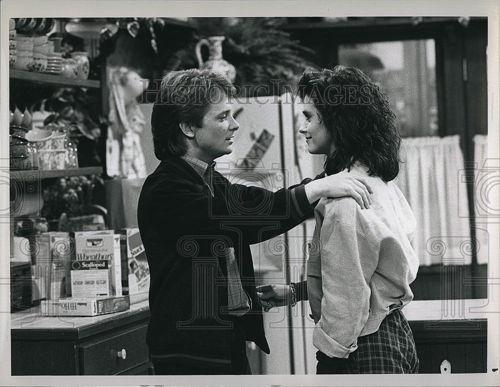 1988 Press Photo Actor, Voice Artist Michael J. Fox, Courteney Cox, Family Ties- Historic Images