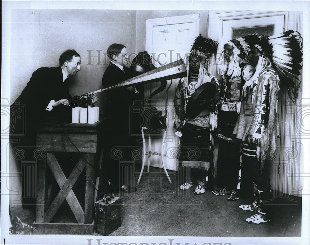 Press Photo Scene Filmed For Documentary Film "The West"- Historic Images