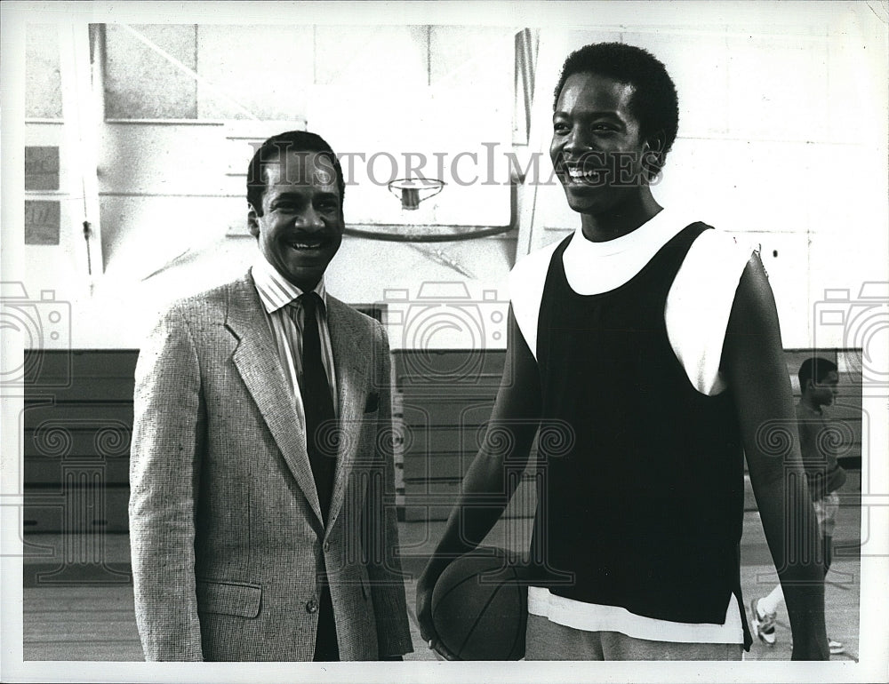 1988 Press Photo &quot;Frank&#39;s Place&quot; Tim Reid &amp; Leroy Powell- Historic Images