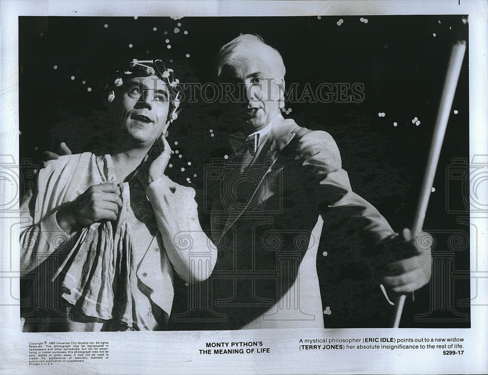 1983 Press Photo Eric Idle and Terry Jones in Monty Python&#39;s The Meaning Of Life- Historic Images