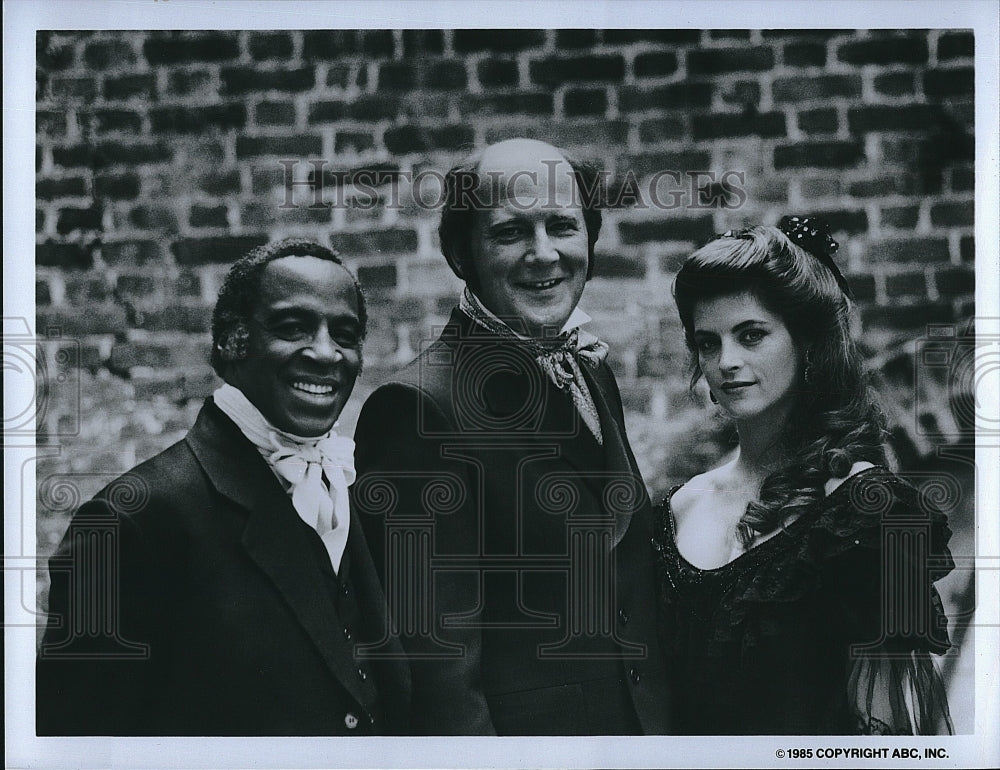 1985 Press Photo North &amp; South Kirsie Alley Georg Stanford Brown- Historic Images