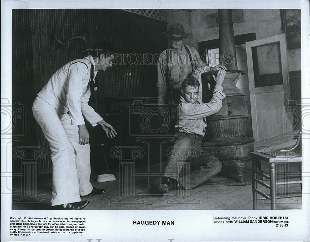 1981 Press Photo Raggedy Man Film Eric Roberts William Sandersen Fight Scene- Historic Images