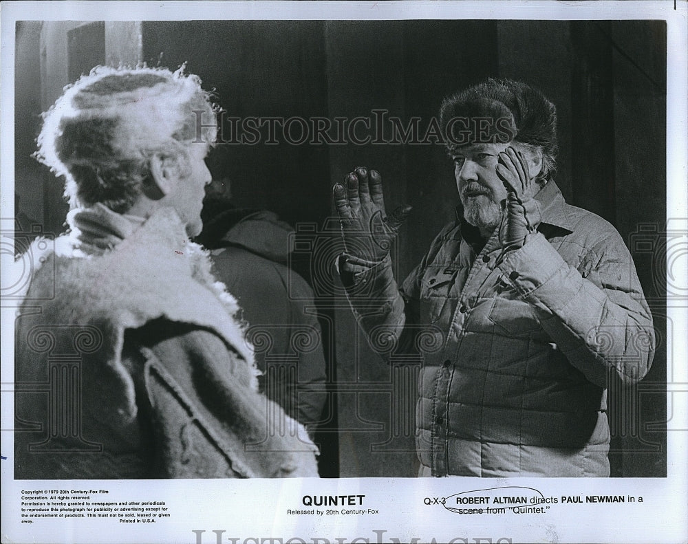 1979 Press Photo Quintet Film Director Robert Altman Actor Paul Newman On Set- Historic Images