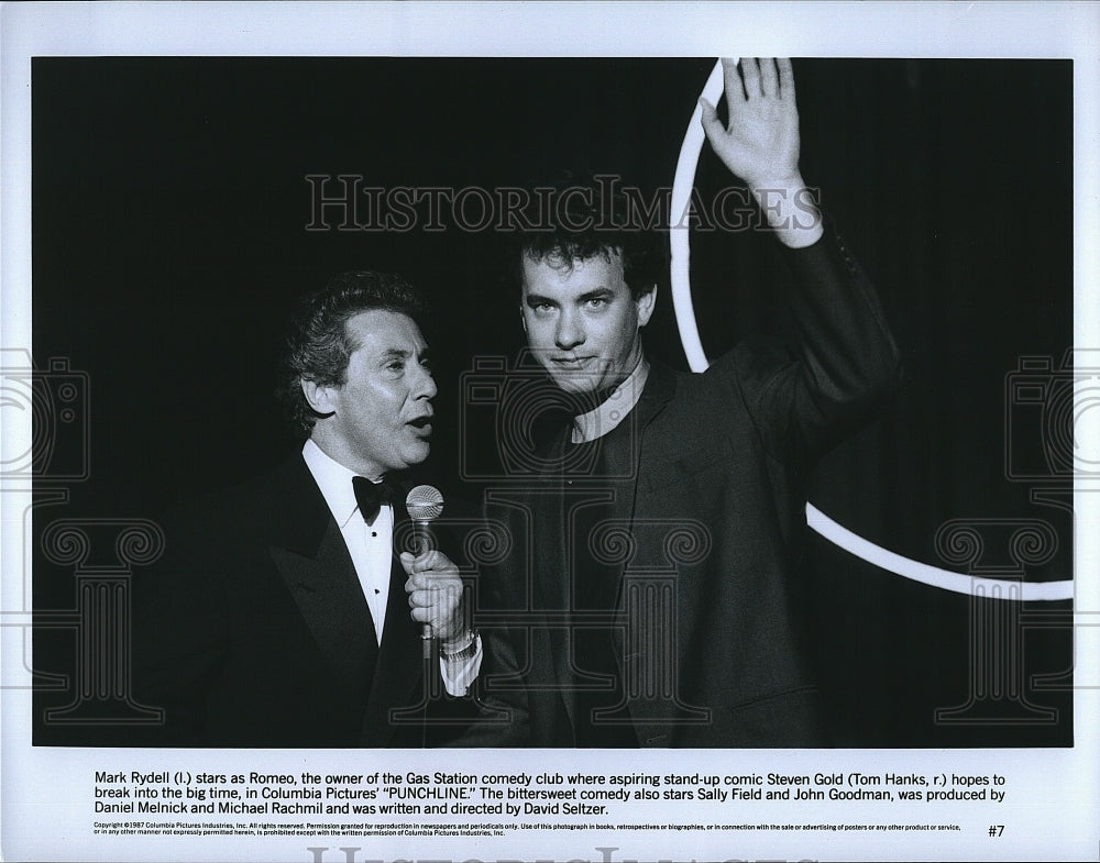 1987 Press Photo &quot;Punchline&quot; Mark Rydell &amp; Tom Hanks- Historic Images