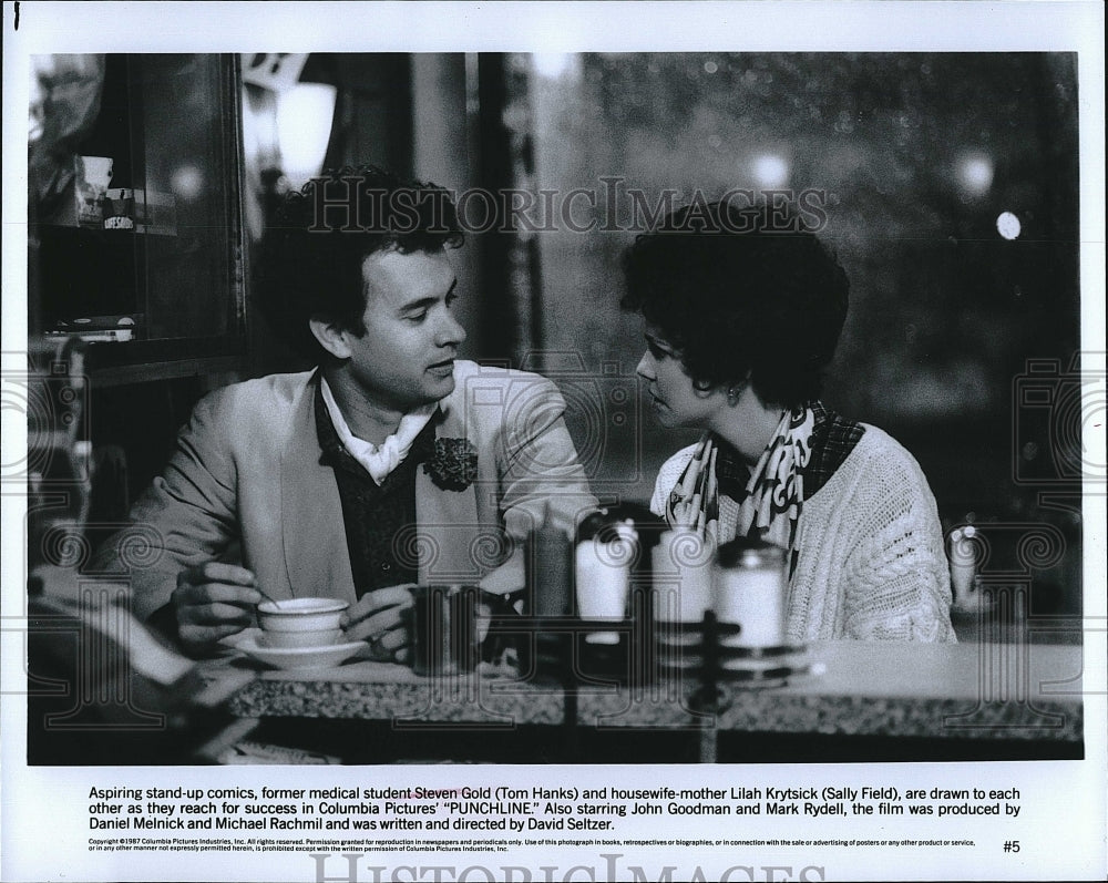 1987 Press Photo &quot;Punchline&quot; Sally Field &amp; Tom Hanks- Historic Images