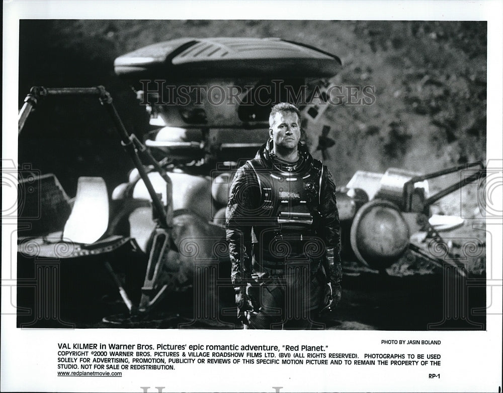 2001 Press Photo Val Kilmer starring in the film &quot;Red Planet&quot;- Historic Images