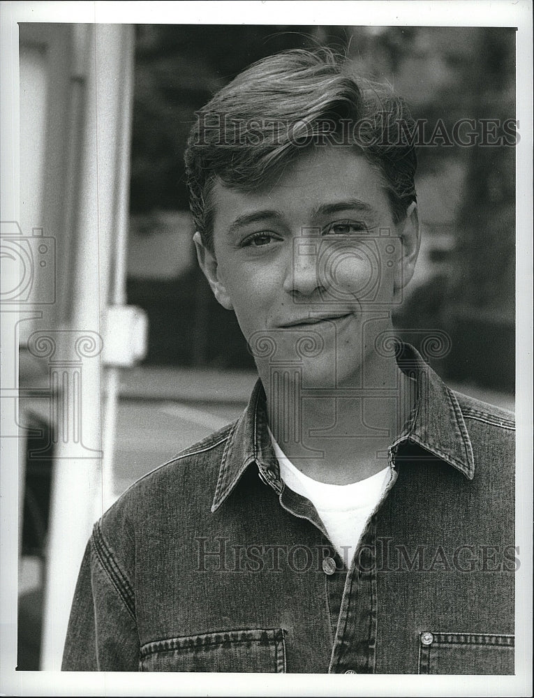 1989 Press Photo Brandon Douglas &quot;Falcon Crest&quot;- Historic Images