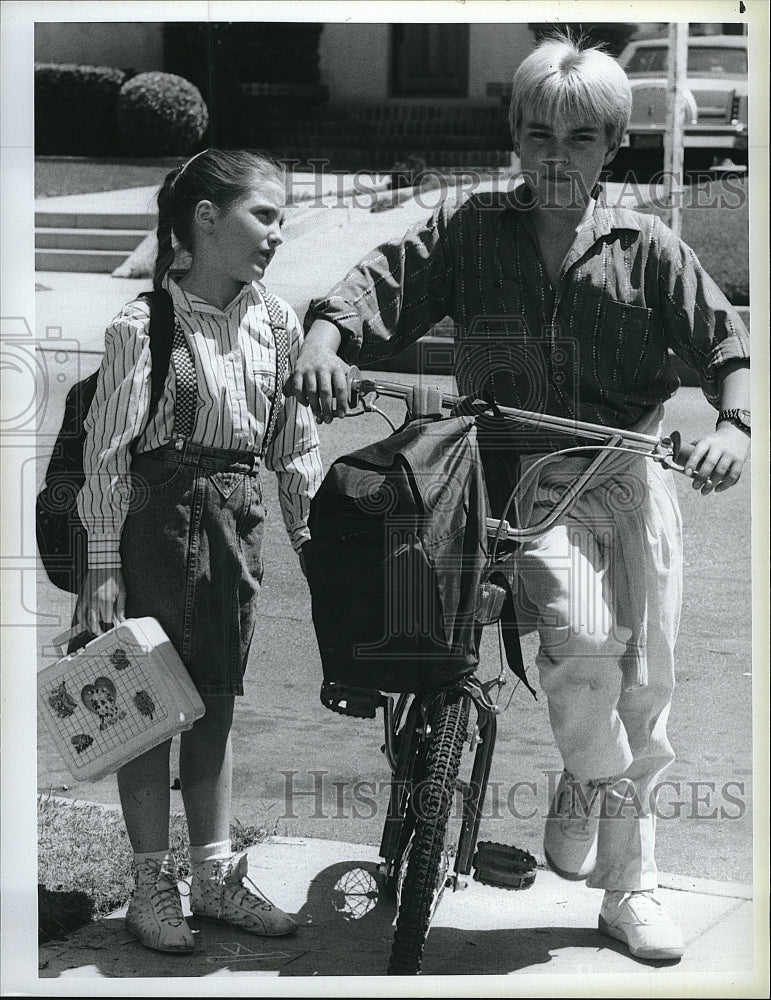 1988 Press Photo Keri Houlihan, Chad Allen, &quot;Our House&quot;- Historic Images