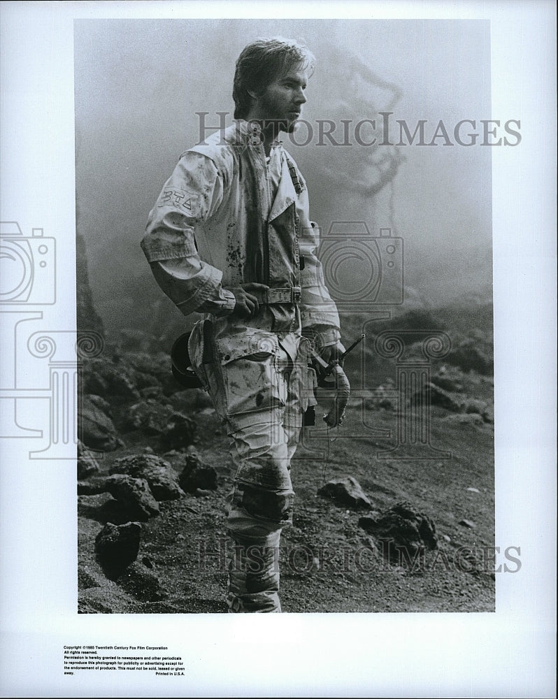 1985 Press Photo Dennis Quaid in &quot;Enemy Mine&quot;- Historic Images