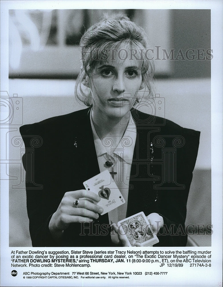 1989 Press Photo Acttress Tracy Nelson in &quot;Father Dowling Mysteries&quot;- Historic Images