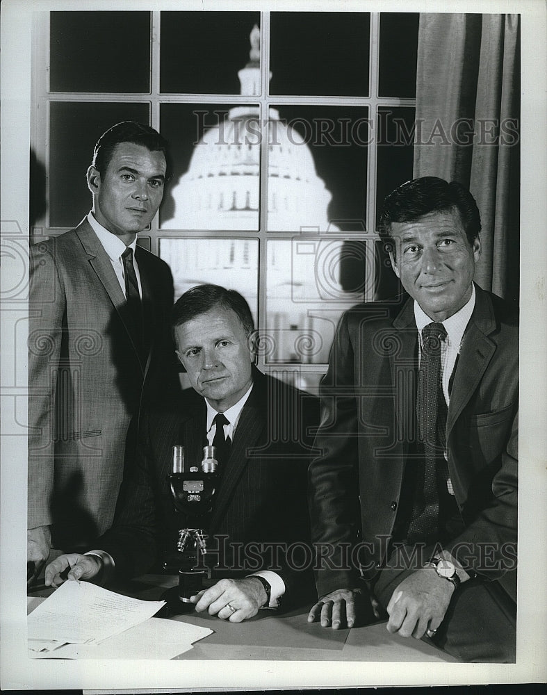 1968 Press Photo Efrem Zimbalist Jr . Philip Abbott William Reynolds The FBI- Historic Images