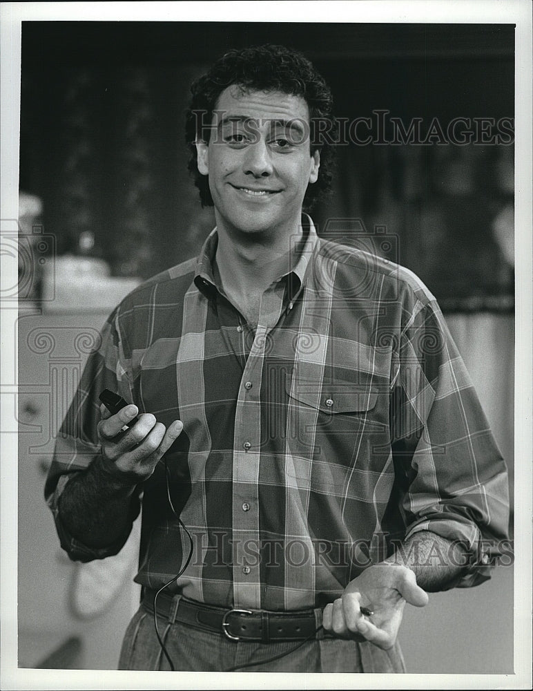 Press Photo Television show First Impressions Brad Garrett - Historic Images