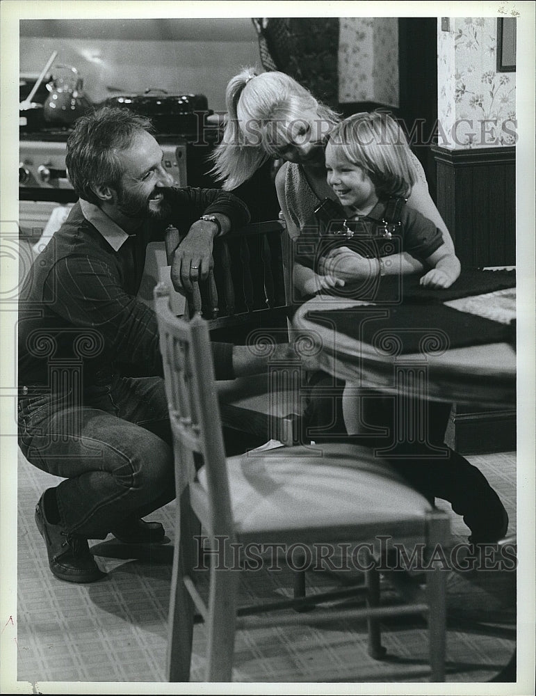 1987 Press Photo Meredith Baxter Birney and Michael Gross in &quot;Family Ties&quot;.- Historic Images