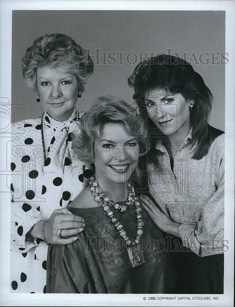 1986 Press Photo Elaine Stritch Megan Mullally Actress Ellen Burstyn Show TV- Historic Images