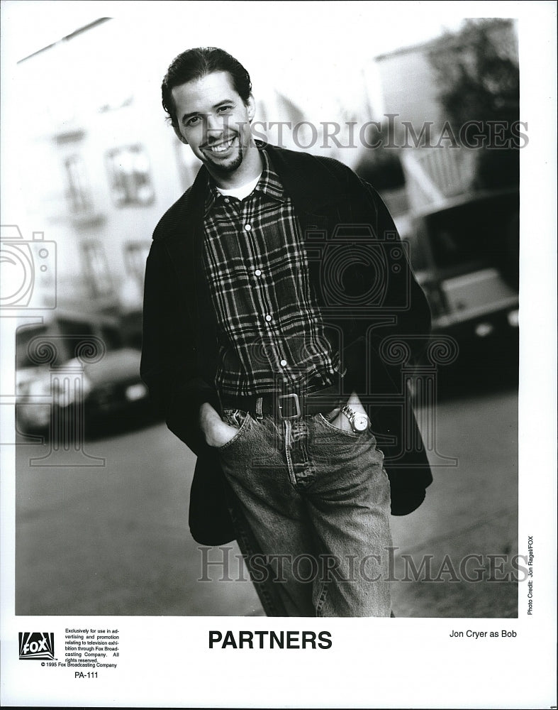 1995 Press Photo Jon Cryer American Actor Stars In Partners Sitcom TV Show- Historic Images