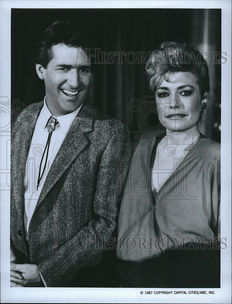 1987 Press Photo Cassie Yates and Duncan Gamble in &quot;Dynasty&quot;- Historic Images