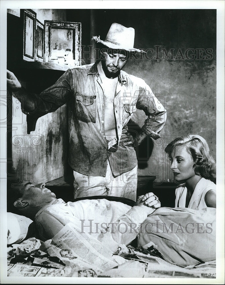 Press Photo Gerard Phillipe, Michelle Morgan, &quot;The Proud Ones&quot;- Historic Images