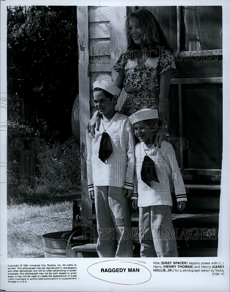 1981 Press Photo Sissy Spacek Actress Henry Thomas Carey Hollis Jr Raggedy Man- Historic Images