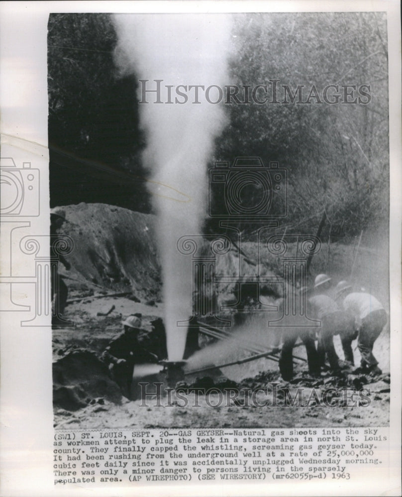 1963 Gas Geyser In St. Louis Press Photo - RRR76683