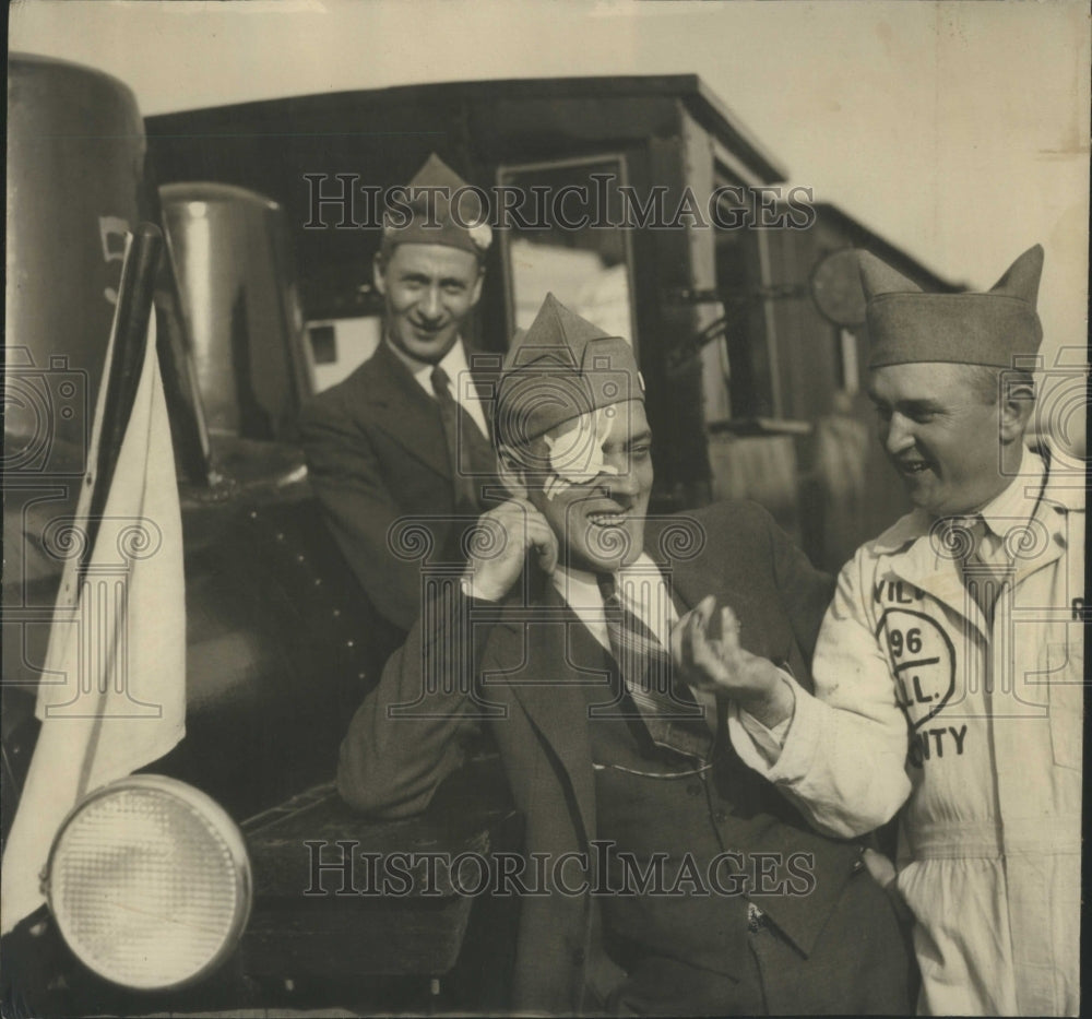 1933 Press Photo W.M Lawson (left) of Rock Island and R - RRR95489