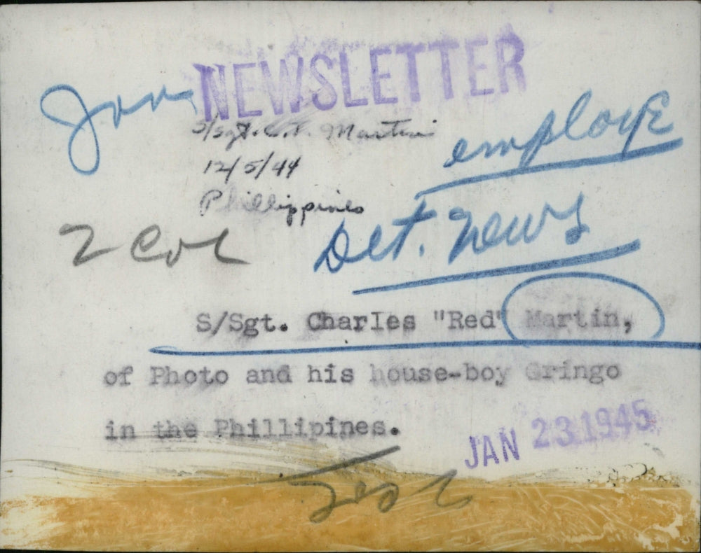 1944 Press Photo Sgt. Martin and Gringo of Phillipines - RRU30731
