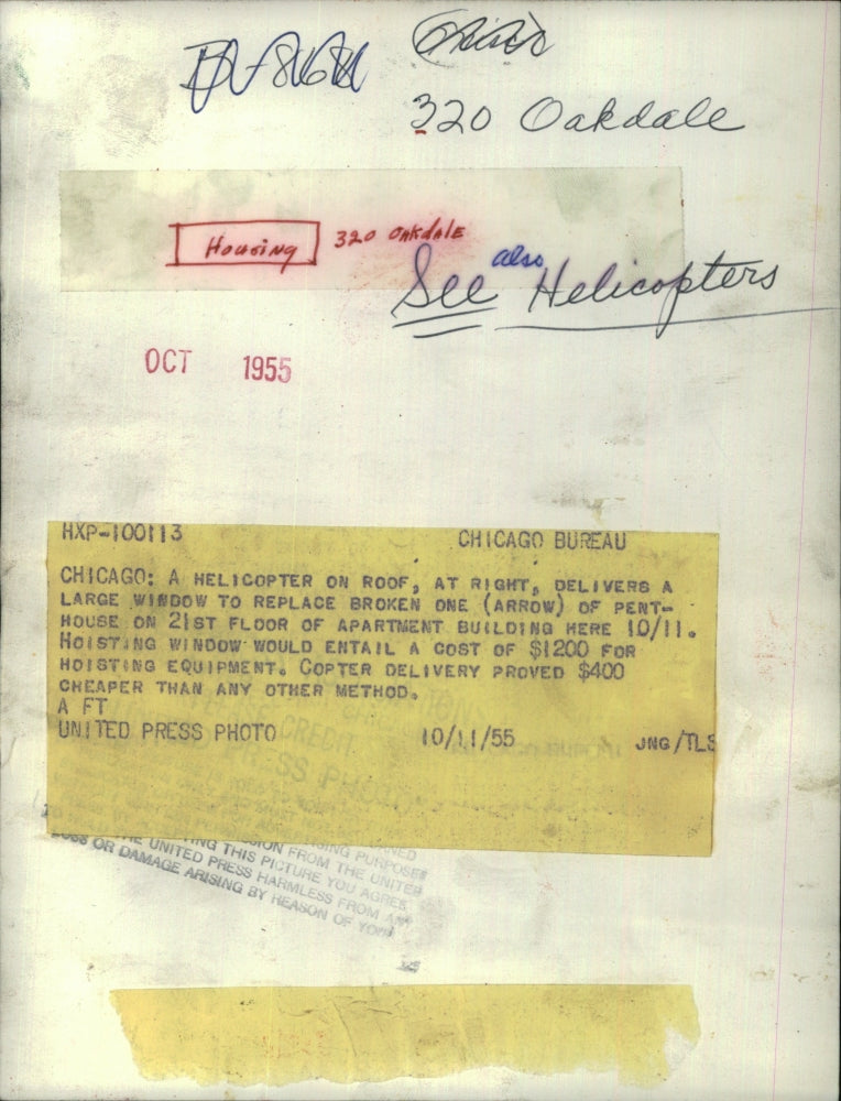 1955 Press Photo Helicopter Roof Right Window Apartment - RRU38771