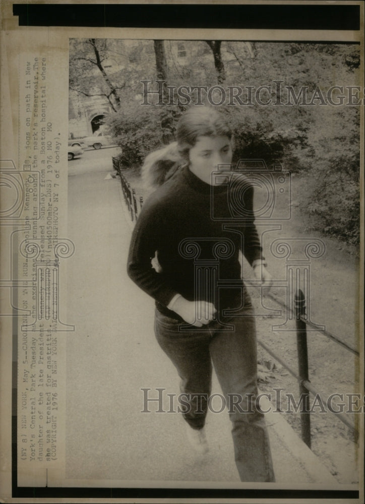 1976 Press Photo Caroline Kennedy, daughter of Presiden - RRU46321- Historic Images