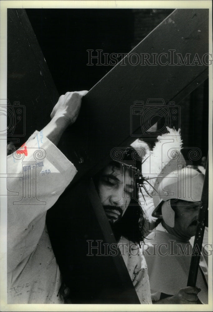 1981 Press Photo Roman legionnaire Jose Castillo Christ - RRU50761