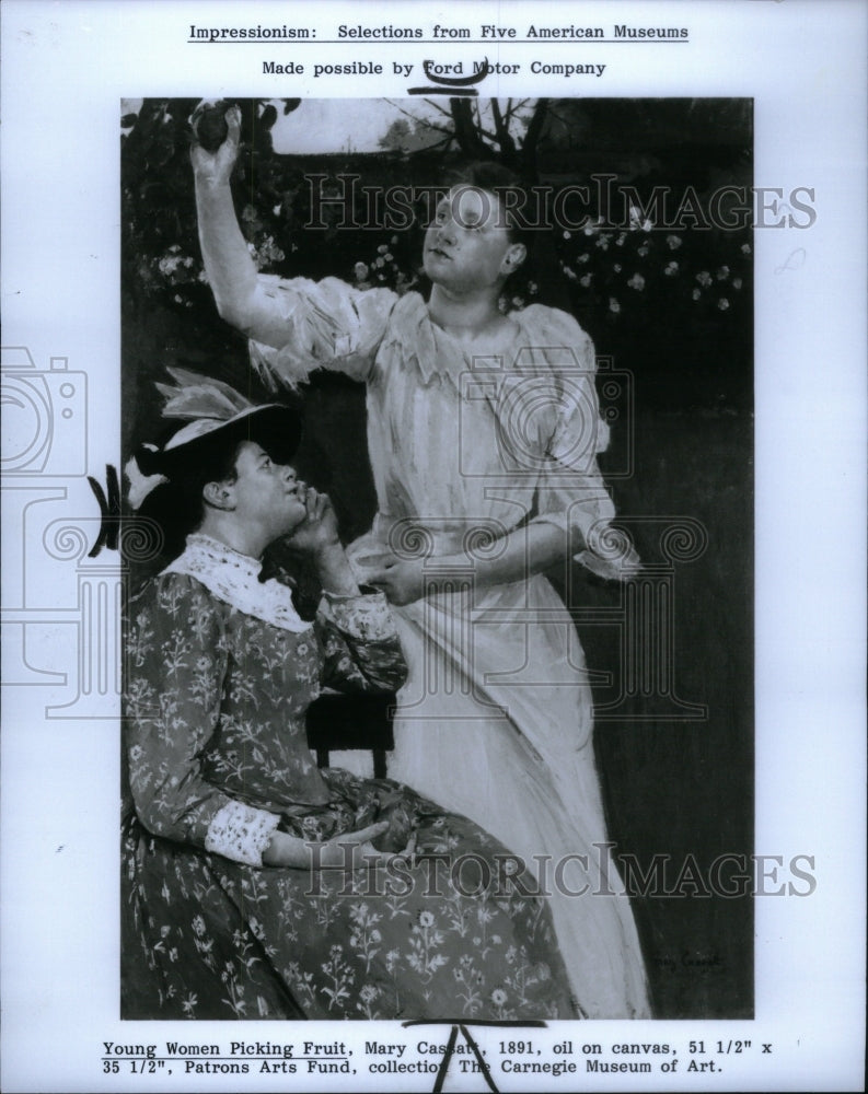 1990 Press Photo Young Women Picking Fruit, Mary Cassat - RRU53215