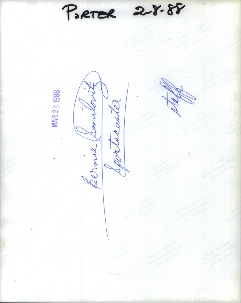 1988 Press Photo Bernie Smilovitz Sportscaster Baby - RRU60949