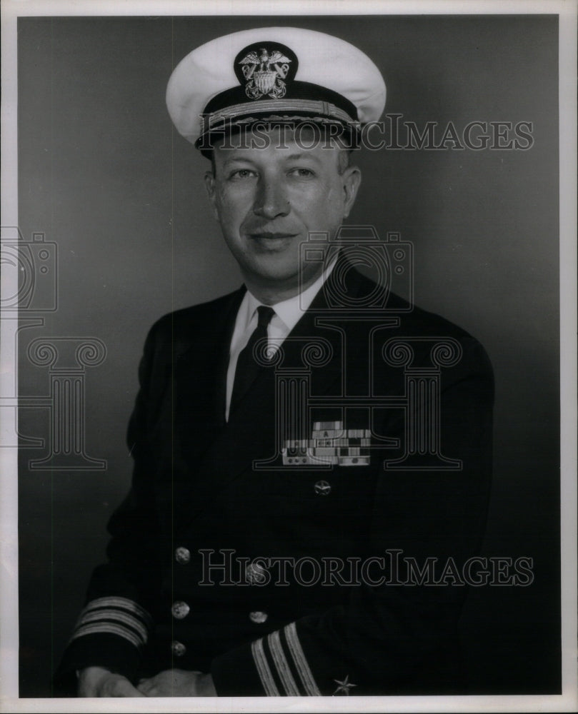 1962 Press Photo CDR Allen Slifer USN CommandingOfficer - RRU63645