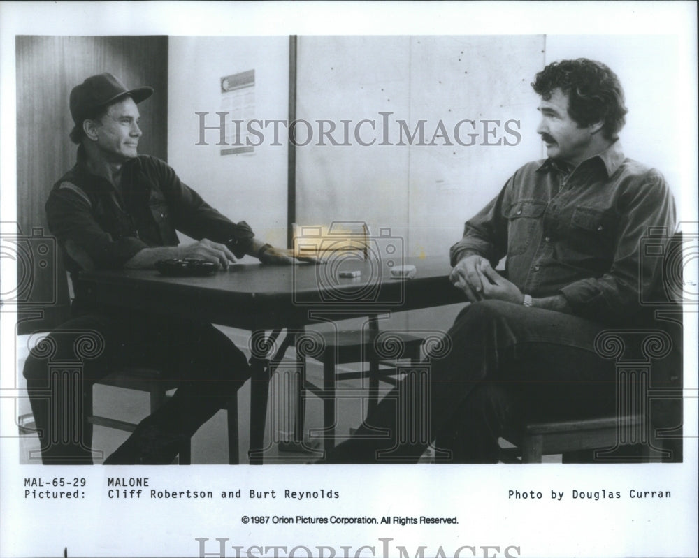 1987 Press Photo Robertson and Reynolds Appear In Malon - RRU64473