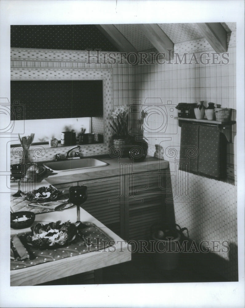 1989 Press Photo Floria Prints Stripes Plaids Polks Dot - RRU73195