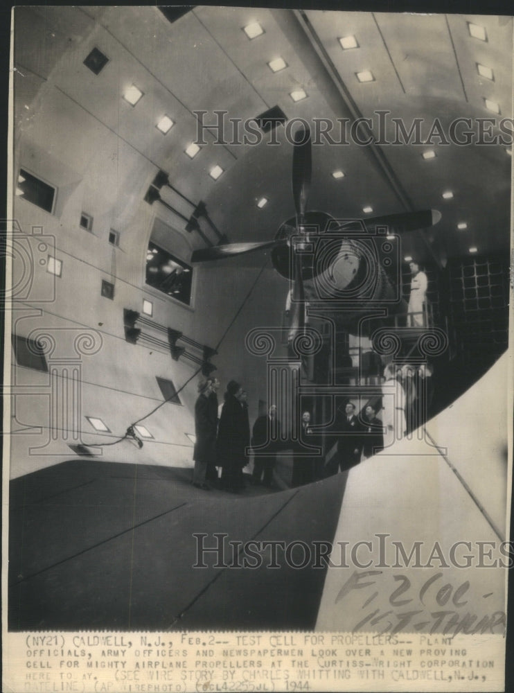 1944 Press Photo Test Cell For Airplane Propellers - RRU80477